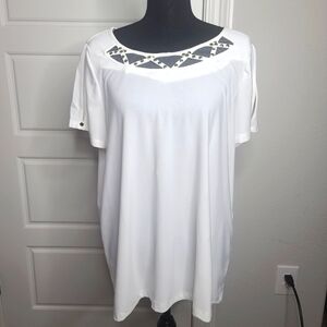 NWT Ivory Blouse with Cut out sleeves with gold buttons details